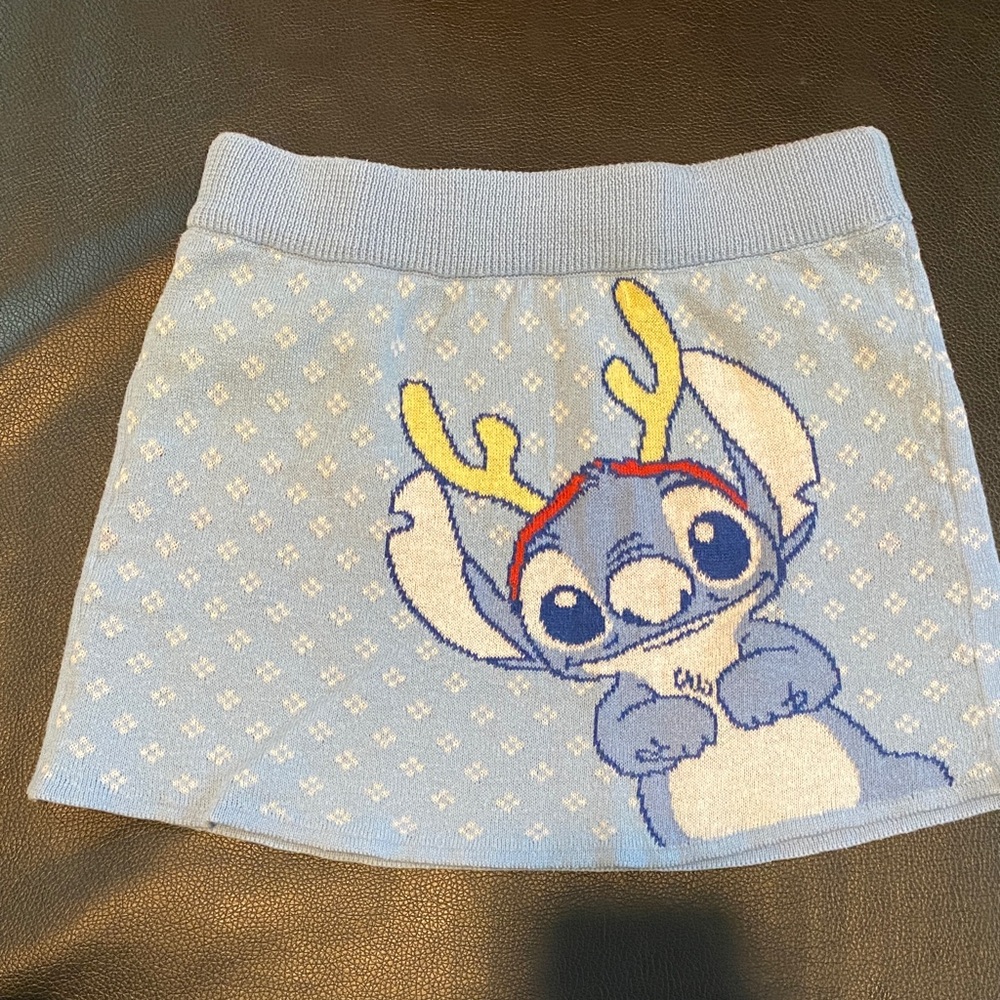Disney Lilo and Stitch Knit Reindeer Stitch Skirt XS Size 4-5